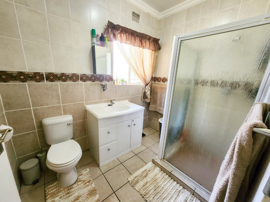 4 Bedroom Property for Sale in Wilkoppies North West